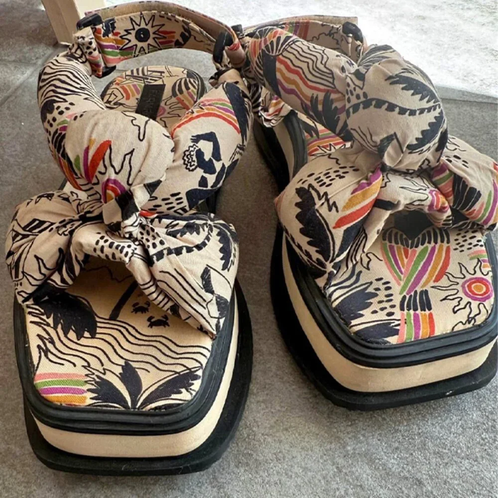 FARM RIO Scarf Sandals - Size 10 - Picture 6 of 7